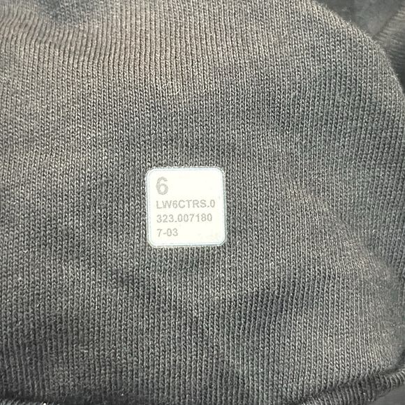 LULULEMON | ✨NEW✨ Soft Jersey Classic-Fit Mid-Rise Cropped Jogger in Black - Picture 8 of 8